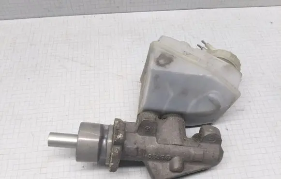 Renault Clio II Master brake cylinder 7700417649