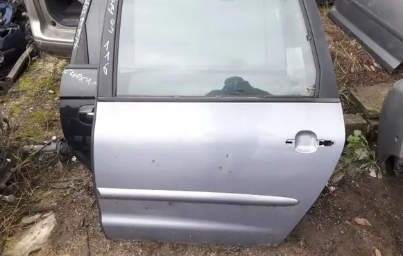 Ford Galaxy Rear door