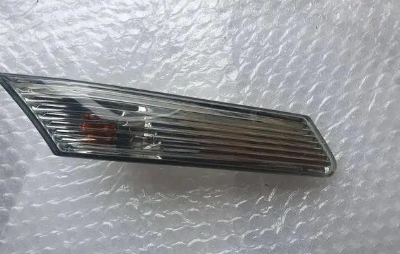 Porsche 911 997 Front indicator light 997631034