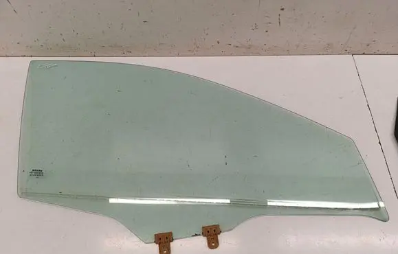 Nissan Qashqai J12 Front door window glass four-door 43R000929