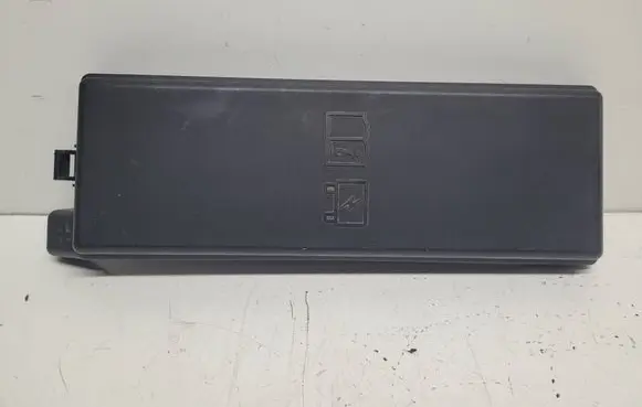 Land Rover Discovery 4 - LR4 Fuse box cover 580000003A