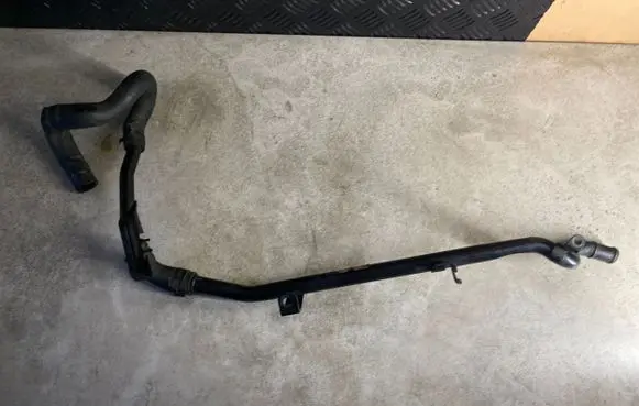 Volkswagen Phaeton Engine coolant pipe/hose