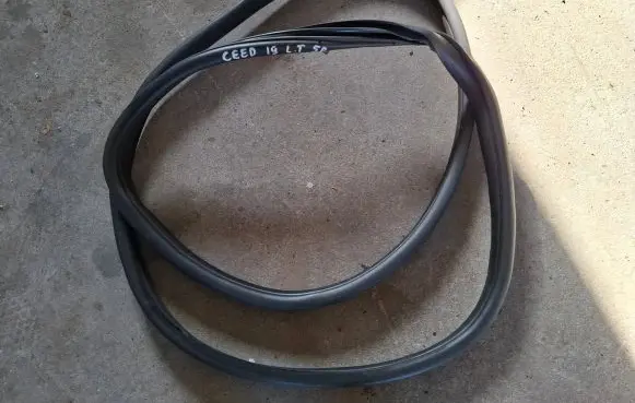 KIA Ceed Rubber seal rear door 