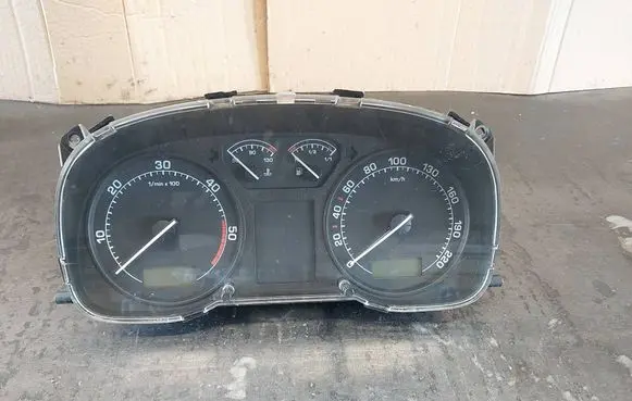 Skoda Octavia Mk1 (1U) Speedometer (instrument cluster) 1U0920811F