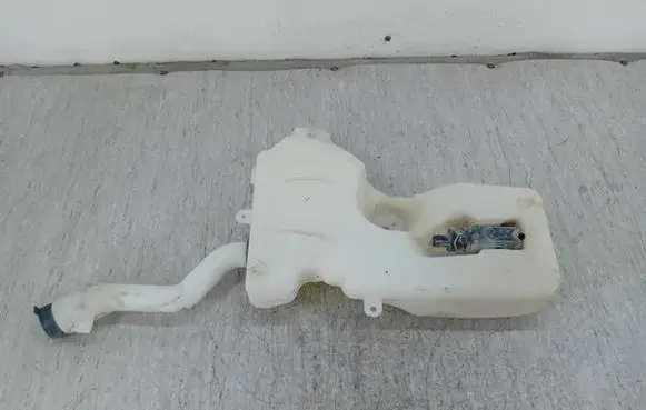 Fiat Fiorino Windshield washer fluid reservoir/tank