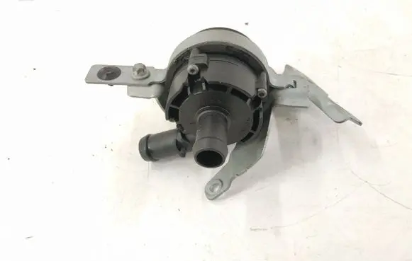 Mercedes-Benz B W246 W242 Electric auxiliary coolant/water pump 0005000686 A0005000686