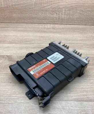 Volkswagen PASSAT B3 Engine control unit/module ECU 443907311 0261200251 USED