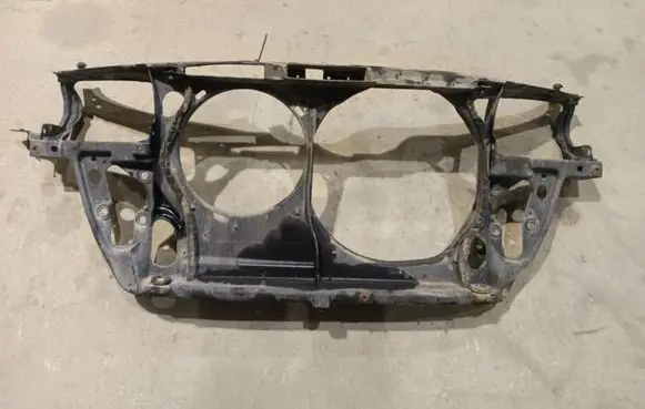 Volkswagen PASSAT B5 Radiator support slam panel 