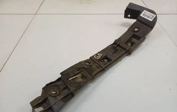 Seat Toledo III (5P) Rear bumper mounting bracket 5P5807394