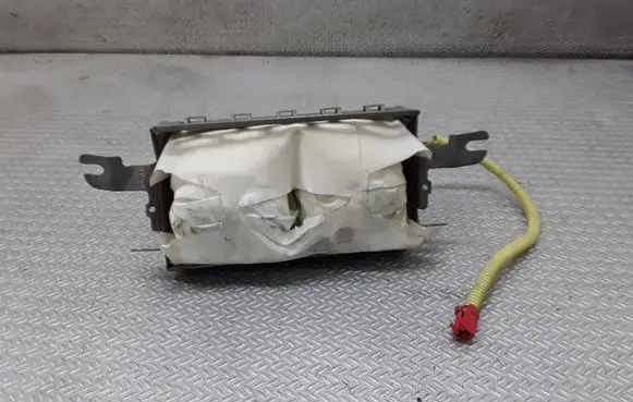 Passenger airbag
