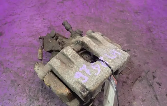 Opel Vectra C Rear brake caliper