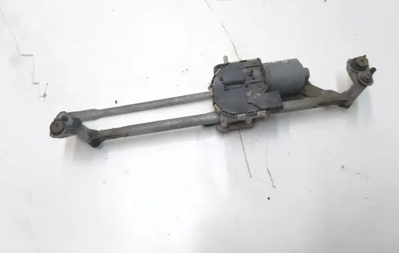 Volkswagen Golf V Front wiper linkage and motor 0390241744