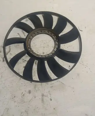 Audi A4 S4 B5 8D Fan impeller 058121301B
