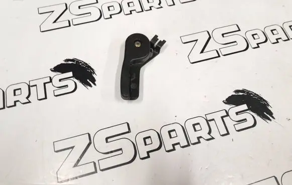 BMW 5 E34 Engine bonnet (hood) release handle 8102497