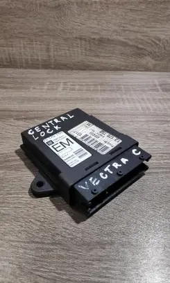 Opel Vectra C Door control unit/module 13170150 5WK46002