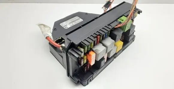 Mercedes-Benz E W212 SAM control unit A2129003614 A2129015304 A2129020706