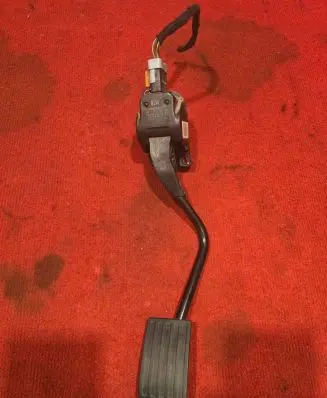 Citroen C5 Accelerator throttle pedal 9686212980 A02085D02 0280755159