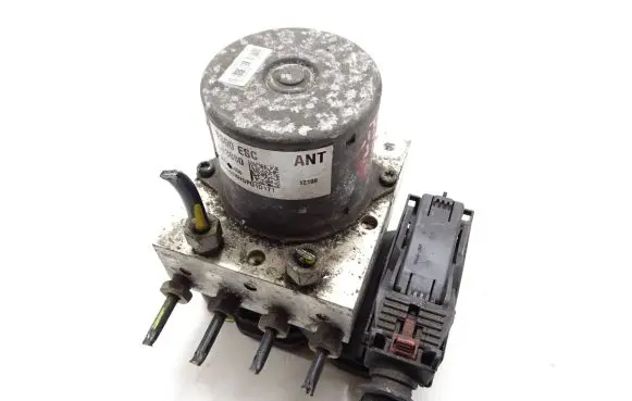 Chevrolet Aveo ABS Pump 95173880 T300ESCANT 688250455