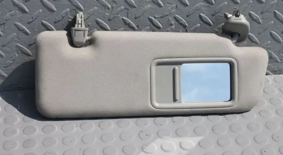 Toyota Prius (XW50) Sun visor