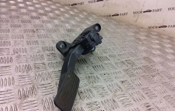Hyundai Ioniq Accelerator throttle pedal 32728g2900