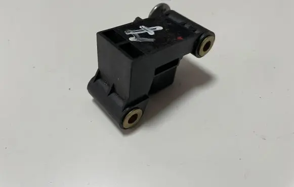 BMW 5 E60 E61 Airbag deployment crash/impact sensor 6977398