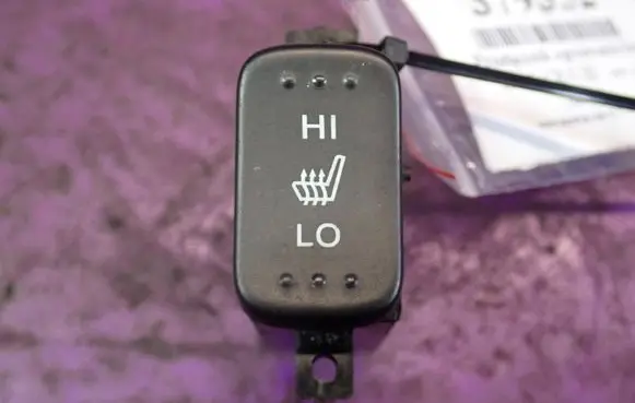 Honda CR-V Seat heating switch 