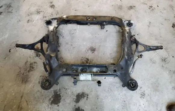 Volvo XC90 Front subframe