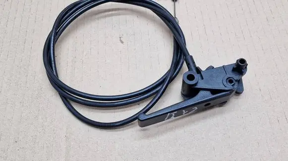 Citroen C1 Engine bonnet (hood) release handle 