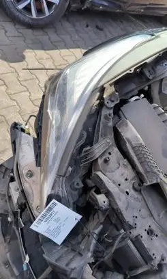 Toyota Mirai II Headlight/headlamp