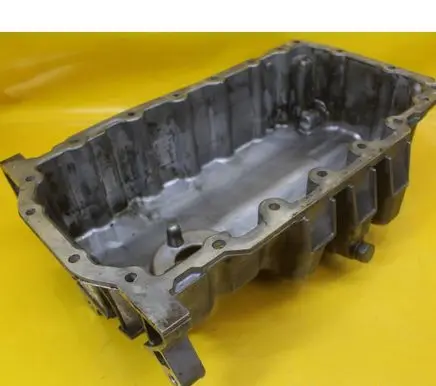Skoda Octavia Mk2 (1Z) Oil sump 03G103603