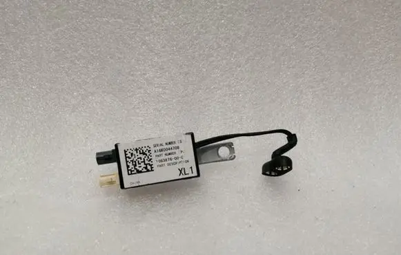 Tesla Model X Aerial antenna amplifier 106387600C