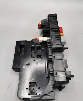 Mercedes-Benz GLK (X204) Fuse module 2049009101 2049011901 2129024301