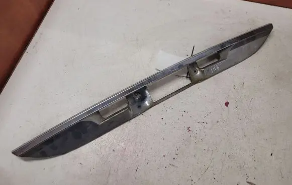 Mercedes-Benz E W211 Trunk door license plate light bar A2117400493