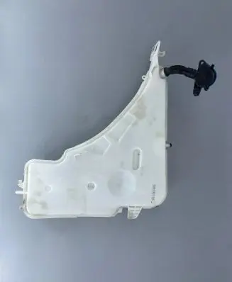 BMW 2 F22 F23 Windshield washer fluid reservoir/tank 7241679 7298309