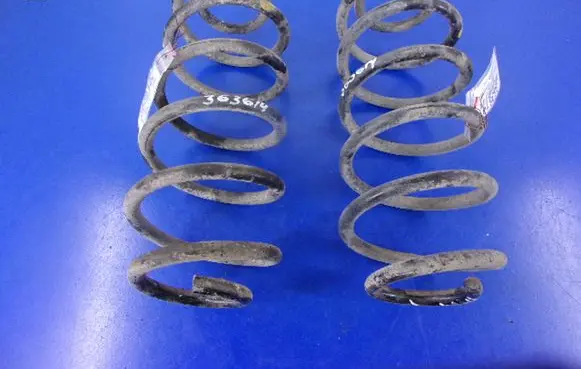 Toyota Yaris Rear coil spring