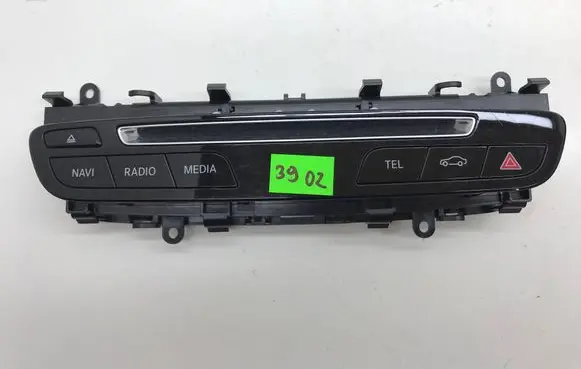 Mercedes-Benz C W205 Head unit multimedia control A2059055201