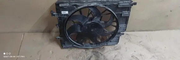 Volvo S90, V90 Electric radiator cooling fan 31657361