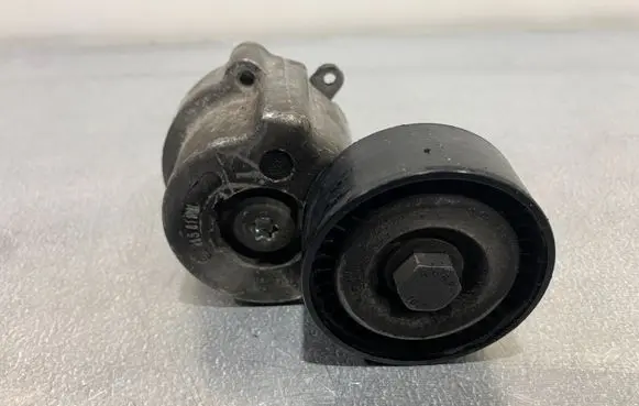 Alfa Romeo Stelvio Generator/alternator belt tensioner 55215811