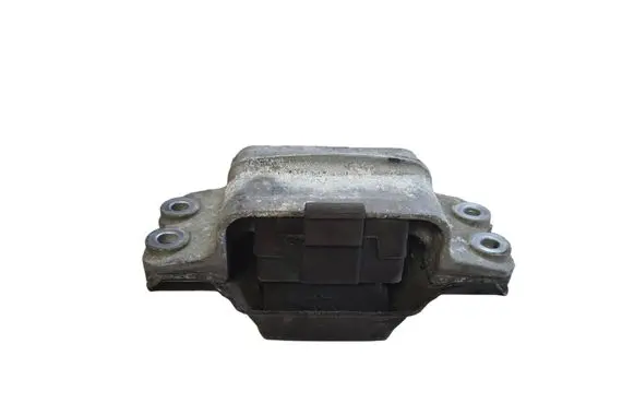Volkswagen PASSAT B6 Engine mount bracket 3C0199555
