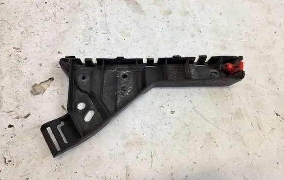Opel Insignia A Front bumper mounting bracket 22798555