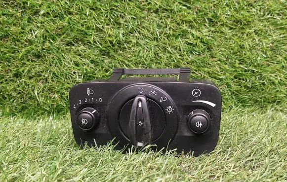 Ford C-MAX II Light switch AV6T13A024CA