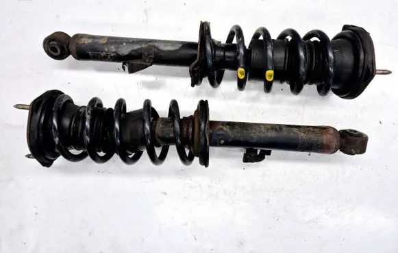 Lexus IS 200-300 Front shock absorber with coil spring 4851053020