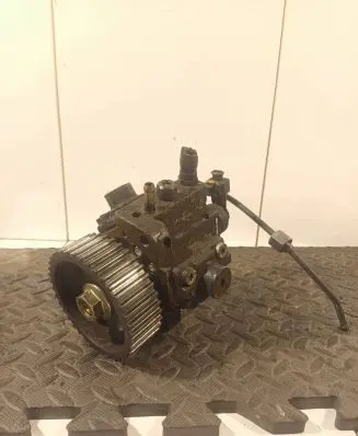 Opel Zafira B Fuel injection high pressure pump 0055204600 0445010128