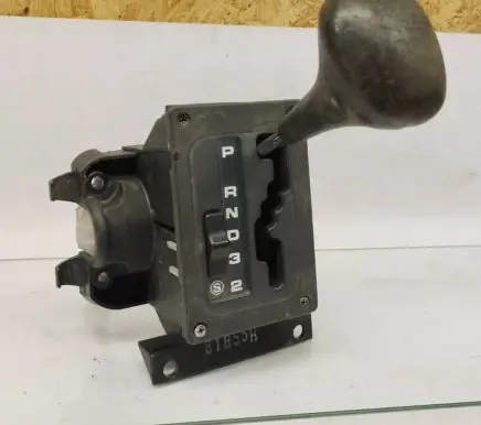 Mercedes-Benz E W124 Gear shifter/selector 2012670905