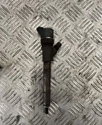 Toyota Corolla E120 E130 Fuel injector 2367033040 0445110227
