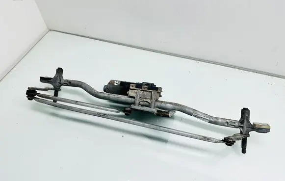 Volvo V70 Front wiper linkage and motor 3397021528 31333456