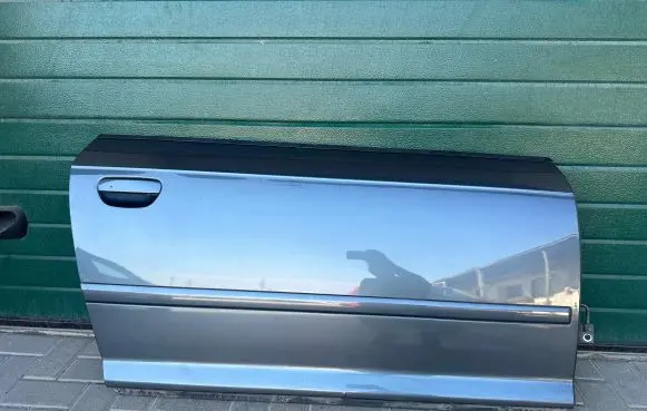 Door (2 Door Coupe)