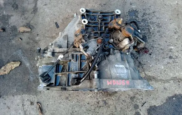 KIA Carens III Manual 6 speed gearbox WDW6H