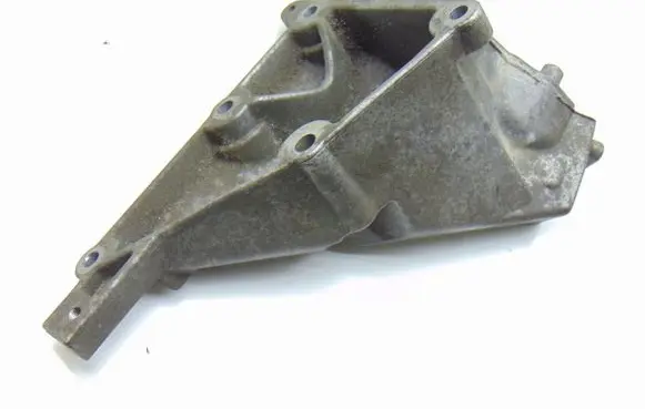 Mercedes-Benz CLS C218 AMG Engine mounting bracket A2782236304