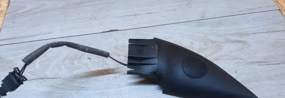 Side speaker trim/cover